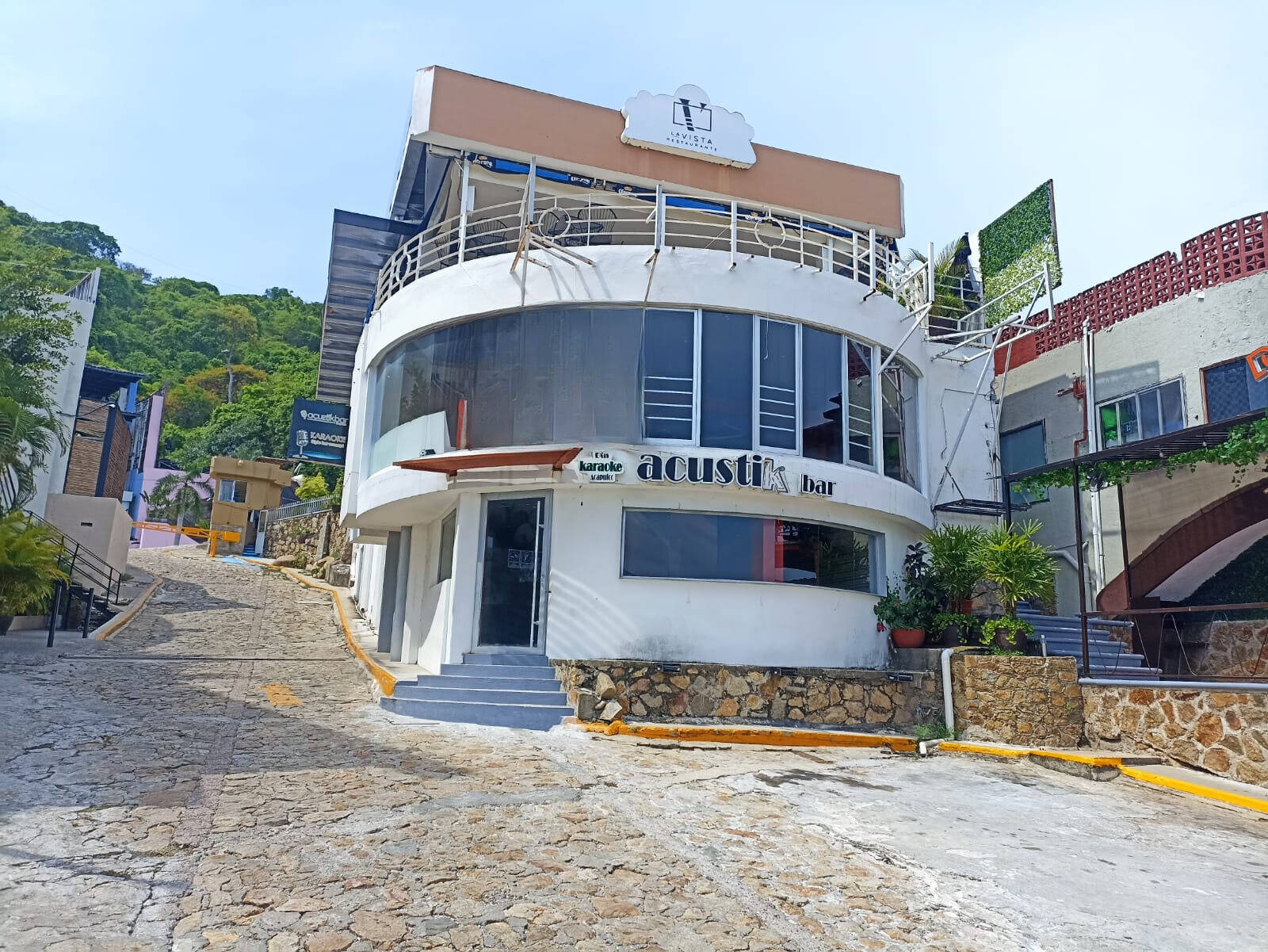 #296 - Establecimiento para Renta en Acapulco de Juárez - GR