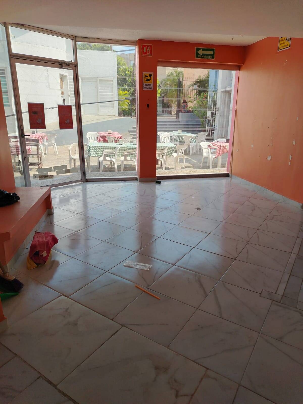 #294 - Establecimiento para Renta en Acapulco de Juárez - GR